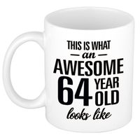 Awesome 64 year cadeau mok / beker 300 ml Awesome 64 year cadeau mok / beker 300 ml