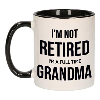 Im not retired im a full time grandma - koffiemok - cadeau - Oma - pensioen - vut - 300 ml
