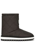 Dolce & Gabbana bottines matelassées à patch logo - Noir