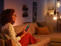 Philips Hue White 1-pack A60 E27 Standard met zichtbare gloeidraad - thumbnail