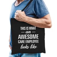 Awesome care employee/ zorgpersonele cadeau tas zwart voor heren - thumbnail