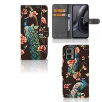Motorola Edge 30 Neo | Telefoonhoesje | Met pasjeshouder | Pauw met Bloemen