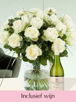 Wit rozenboeket + gratis witte Viognier wijn - thumbnail