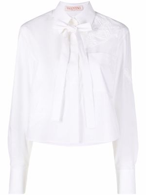 Valentino Garavani chemise crop à col noué - Blanc