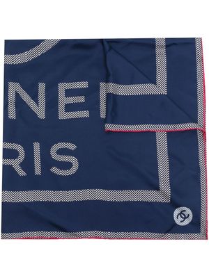 CHANEL Pre-Owned foulard en soie à logo imprimé - Bleu