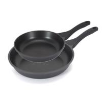 Koekenpan/hapjespan Cast Iron - 2x - Alle warmtebronnen - Zwart - 20 en 28 cm - gietijzer Koekenpan/hapjespan Cast Iron - 2x - Alle warmtebronnen - Zwart - 20 en 28 cm - gietijzer