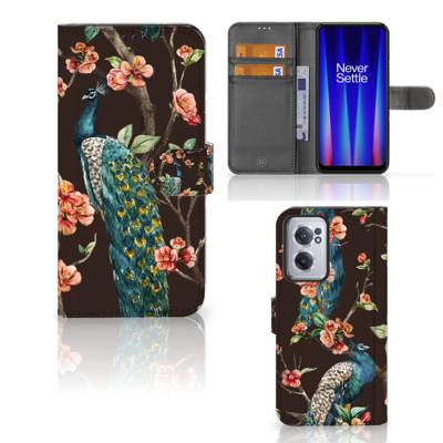 OnePlus Nord CE 2 | Telefoonhoesje | Met pasjeshouder | Pauw met Bloemen