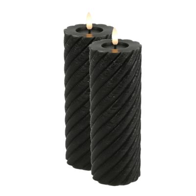 Luxe LED kaars/stompkaars - 2x - zwart - D7,5 x H20 cm - timer - warm wit licht Luxe LED kaars/stompkaars - 2x - zwart - D7,5 x H20 cm - timer - warm wit licht