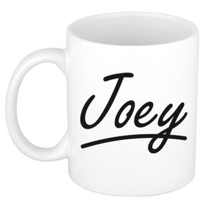 Naam cadeau mok / beker Joey met sierlijke letters 300 ml