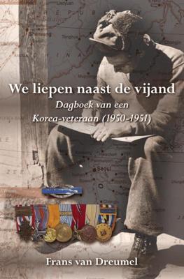 We liepen naast de vijand (Paperback)