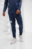 Manchester City Trainingsbroek Senior 2024/2025 - Maat L - Kleur: Donkerblauw | Soccerfanshop Manchester City Trainingsbroek Senior 2024/2025 - Maat L - Kleur: Donkerblauw | Soccerfanshop
