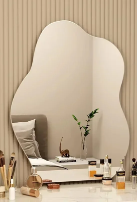 NordiGlow Onregelmatige LED-Spiegel - Scandinavisch Design