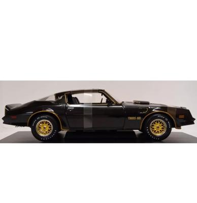 Maisto - Pontiac Firebird Trans AM (1978) Zwart/Goud 1:18