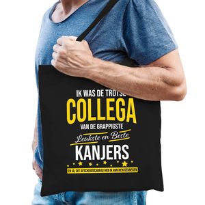 Trotse collega van de leukste kanjers katoenen afscheid kado tas heren zwart voor oud collegas - Feest Boodschappentasse