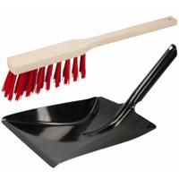 Stoffer en blik zwart/rood - van zwart metaal - voor buiten - Harde borstel / handveger van hout Stoffer en blik zwart/rood - van zwart metaal - voor buiten - Harde borstel / handveger van hout