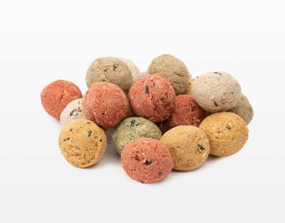 Vetbollen Premium - Mix (zonder net) - 20 stuks Vetbollen Premium - Mix (zonder net) - 20 stuks
