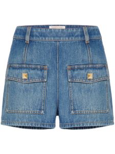 Valentino Garavani short en jean VLOGO à détails de clous - Bleu