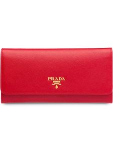 Prada portefeuille continental à plaque logo - Rouge