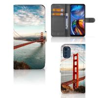 Motorola Moto E32 | Moto E32s | Flip Cover | Golden Gate Bridge