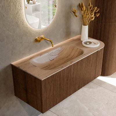 Badmeubel Mondiaz Kurve-Dlux | 115 cm | Meubelkleur Walnut | Wastafelkleur Arena | Solid surface | Wasbak linker zijde spoelbak | Zonder kraangat(en)