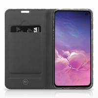 Samsung Galaxy S10e Stand Case Illusion