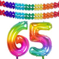 Grote folie ballonnen cijfer 65 in het glimmend multi-kleuren 86 cm en 2x feestslingers