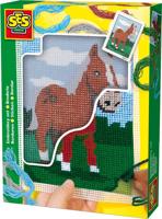 Ses creative borduren van een paard - thumbnail