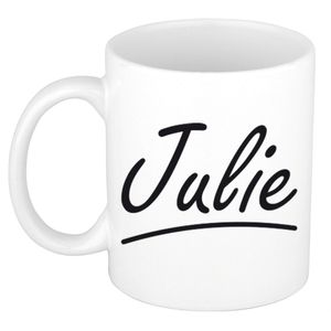 Julie voornaam kado beker / mok sierlijke letters - gepersonaliseerde mok met naam   -