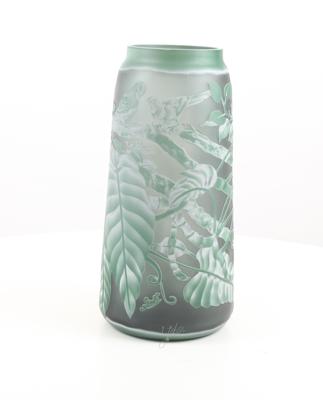 A CAMEO GLASS VASE 'LUSH GREEN LEAVES'