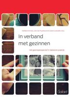 In verband met gezinnen (Paperback)
