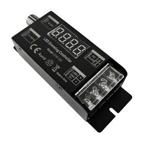 LED dimmer draai 12V of 24V 214-118 12V max 300W bij 24V 600W plaatsen tussen voeding en LED strip