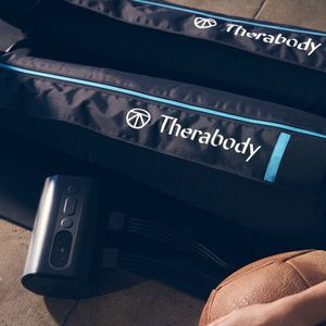 Therabody RecoveryAir Prime stimulator Benen Zwart