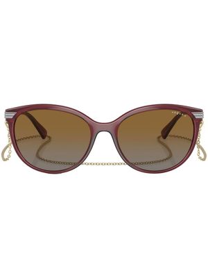 Vogue Eyewear lunettes de soleil rondes à plaque logo - Rouge