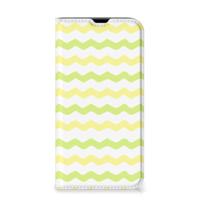 iPhone 13 Pro | Hoesje met Magneet | Waves Yellow