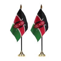 Kenia tafelvlaggetjes set 2x stuks- 10 x 15 cm - met/op standaard - polyester   -