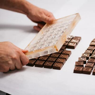 ChocoTelegram 14 - kus en knuffel melk/wit 133g