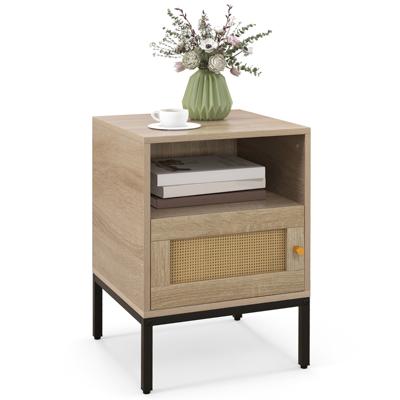 Nachtkastje met Opbergruimte Bijzettafel in Bohemienstijl Open Plank Rotandecoratie Massieve Metalen Poten Compacte Salontafel