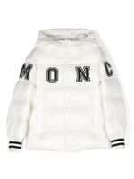 Moncler Enfant doudoune à plaque logo - Blanc