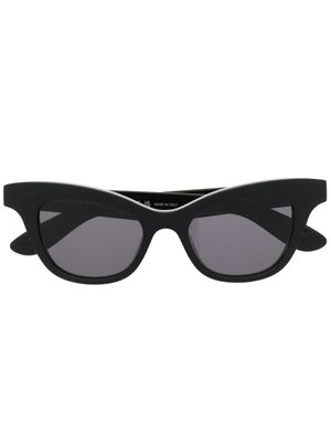 Alexander McQueen Eyewear lunettes de soleil teintées à monture papillon - Noir