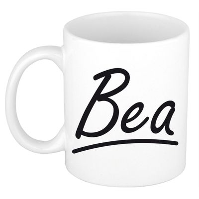 Naam cadeau mok / beker Bea met sierlijke letters 300 ml