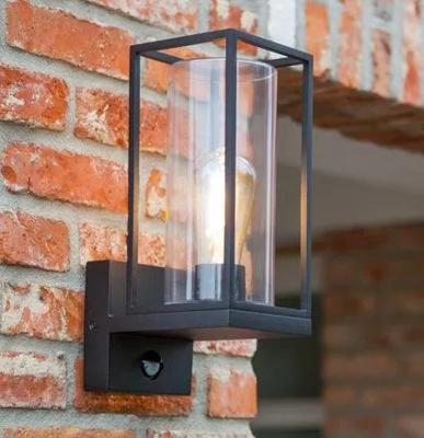 Buitenlamp industrieel met sensor voordeur e27 &apos;Flair&apos; 31cm