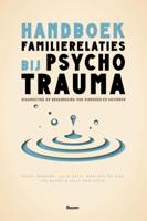 Handboek familierelaties bij psychotrauma (Paperback)