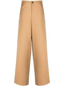 Acne Studios pantalon droit à patch logo - Marron