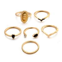 6 stuks vrouwen Bohemian eenvoudige mode Embossing waterdrop met diamanten ringen set sieraden (goud)