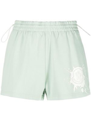 Moncler short à logo imprimé - Vert