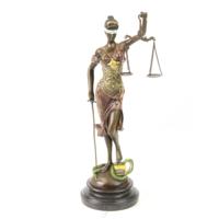 BRONZEN BEELD VAN VROUWE JUSTITIA