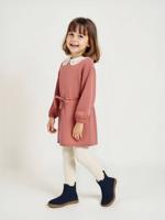 Meisjesjurk van sweaterstof met macramé kraag rozenhout