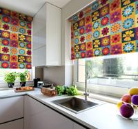 Gekleurde bloementegels Rolgordijn keuken