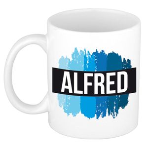 Naam cadeau mok / beker Alfred met blauwe verfstrepen 300 ml   -