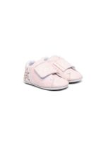 Kenzo Kids baskets en cuir - Rose